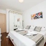 Apartment Beautiful New Bubli